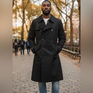Burberry Black Trench Coat with Double-Breasted Design and Wide Lapel and Belt
